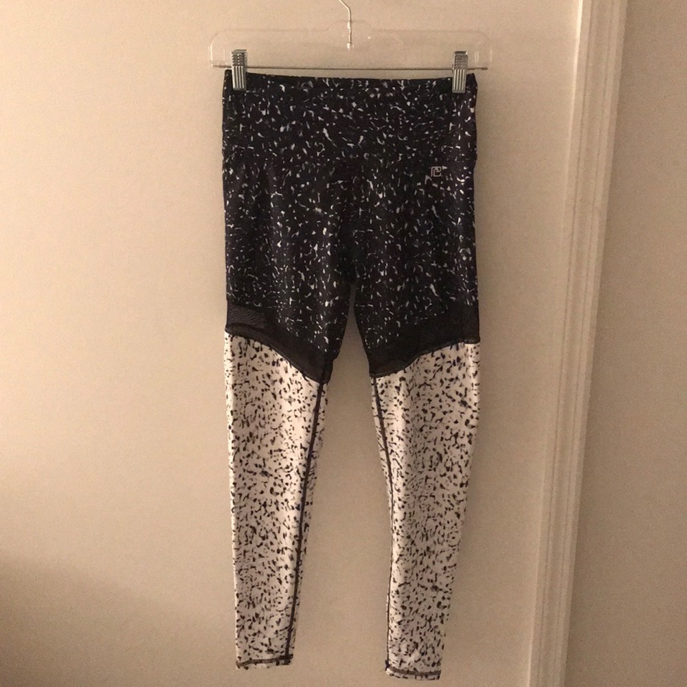 Two toned leggings
